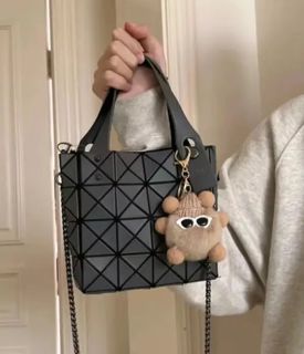 (Category: ) located in . Submitted by LuxuryGoodiesPh (Listing ID 1387107461, Image 1). Description: .