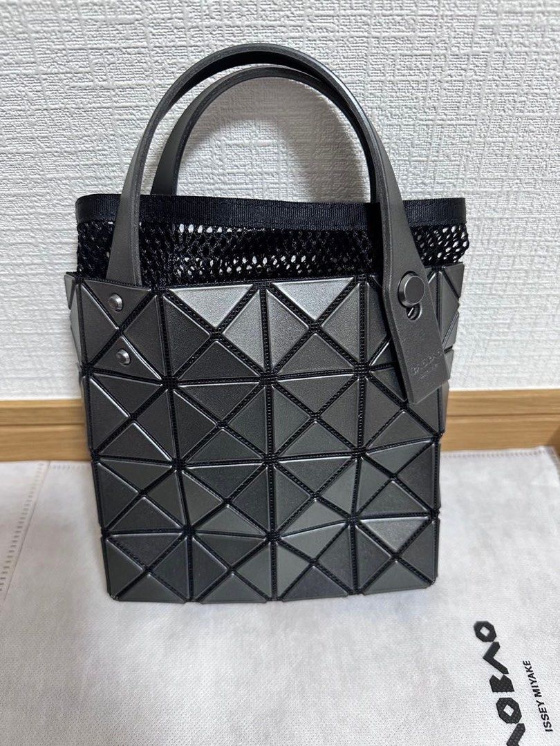 Authentic BaoBao Issey Miyake Lucent Boxy Mini Tote (Category: Luxury Bags & Wallets) located in Manila. Submitted by LuxuryGoodiesPh (Listing ID 1387107461, Image 2). Description: .