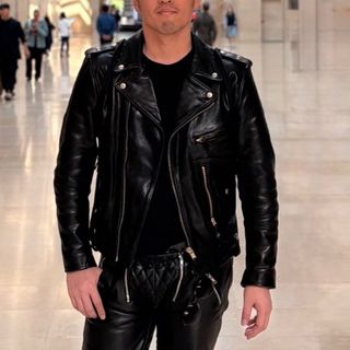 (Category: ) located in . Submitted by leathersuitsng (Listing ID 1386985300, Image 1). Description: .