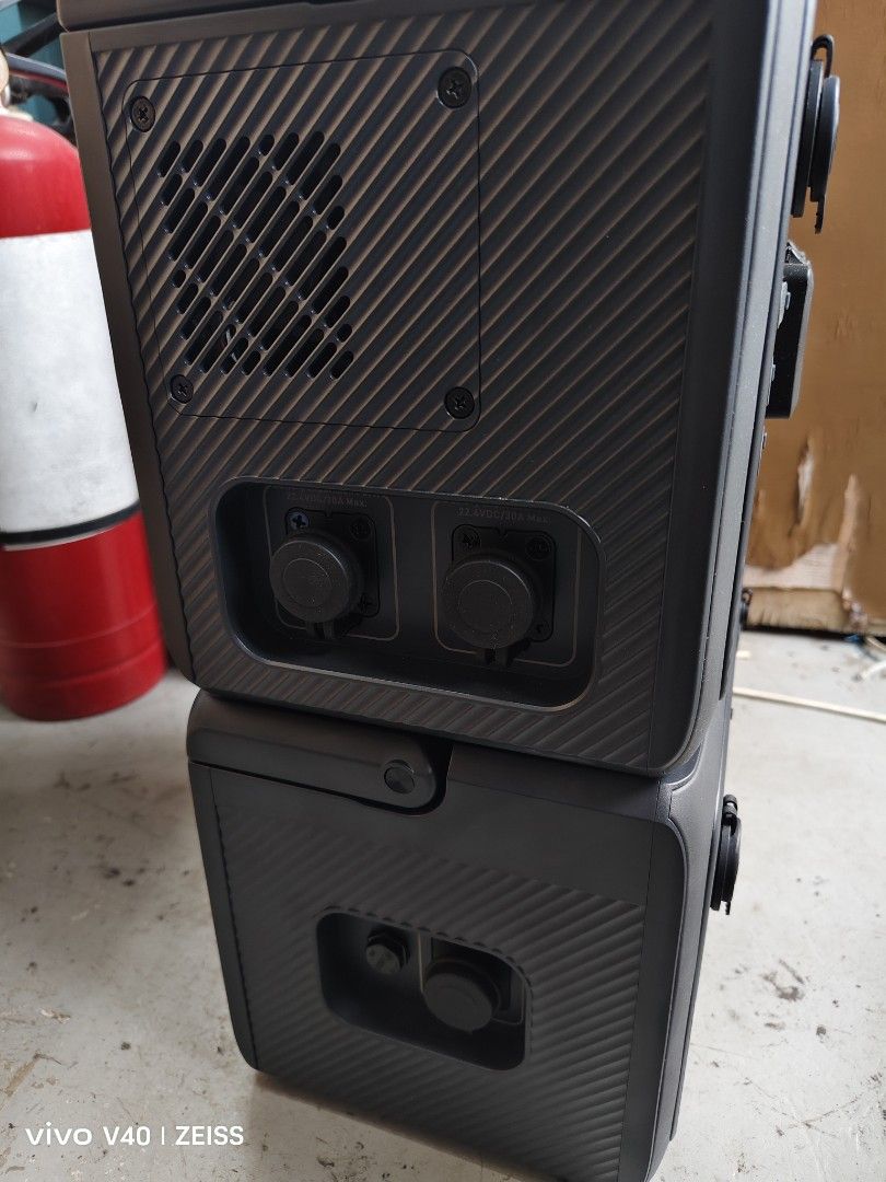 Bluetti AC60 Power Station + B80 Expansion Battery Bundle Bnew (Category: Batteries & Power Banks) located in Pasig City. Submitted by ryanalpert (Listing ID 1387077423, Image 3). Description: ✅Bluetti AC60: IP65-rated Dustproof & Water-resistant Expandable Capacity From 403Wh to 2,015Wh Turbo Charging to 100% in 1 Hour LiFePO4 Battery with 3,000+ Life Cycles to 80% 4 Ways to Recharge (AC/Solar/Car/Lead-acid battery） Easy & Remote Control via BLU