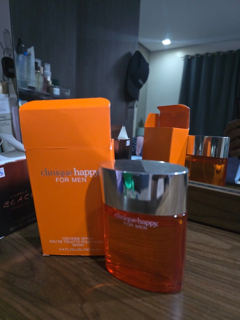 Clinique Happy (Category: Fragrance & Deodorants) located in Quezon City. Submitted by jonjonlor (Listing ID 1386971258, Image 2). Description: Selling Clinique Happy perfume 100ml for men. 100% authentic with box. 2,700 each.