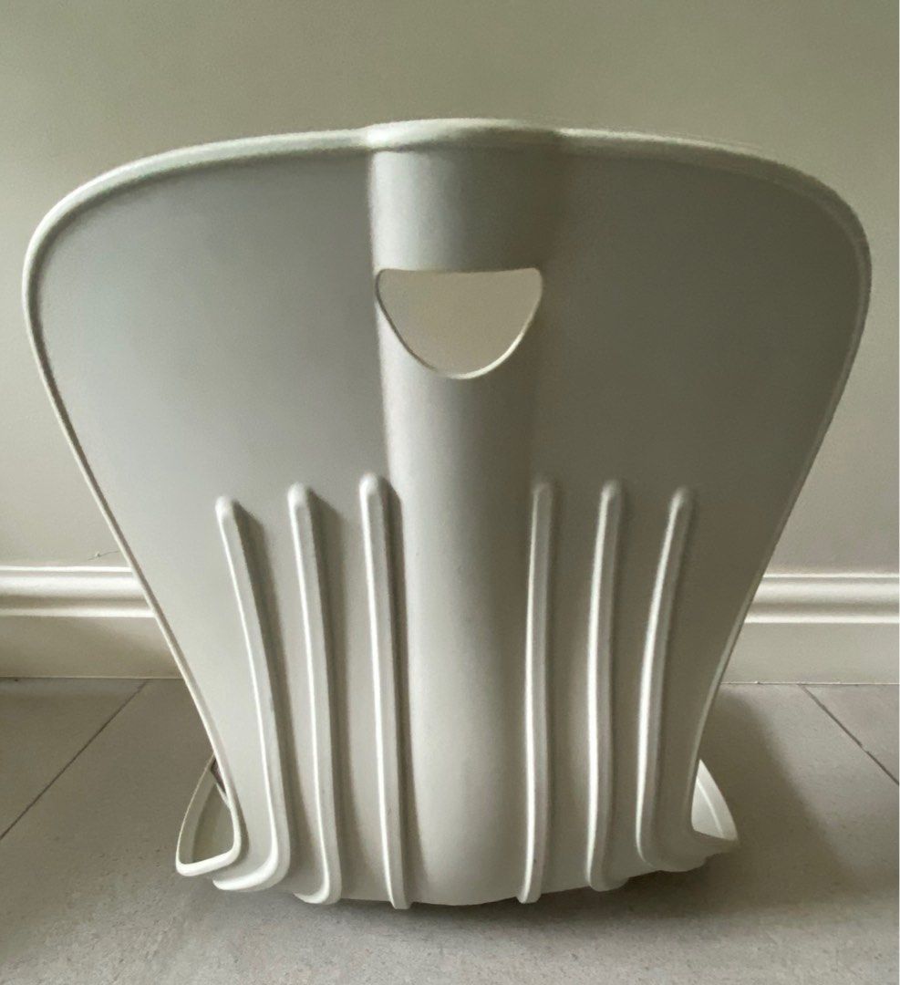 Curble ablue (Category: Braces, Support & Protection) located in Manila. Submitted by theapparelstoremnl (Listing ID 1386990590, Image 2). Description: RFS- just sitting around the house collecting dust, not being used anymore .