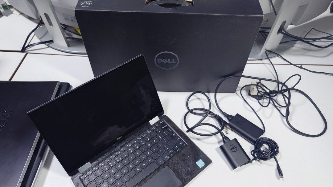 Dell XPS Laptop (Category: Laptops & Notebooks) located in Makati City. Submitted by ppomidyar (Listing ID 1387148721, Image 1). Description: 13.3 2-in-1 laptop tablet. i-7 512GB storage 8GB RAM 2018 model digital pen two power cords with original box.