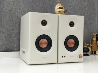 Bookshelf Speakers Collection item 1