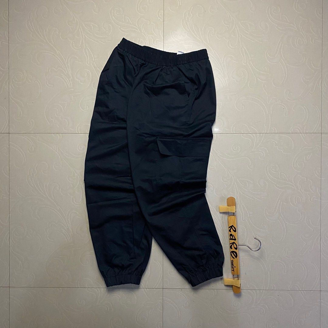 EVISU HERITAGE BEAUTIFUL TIGER DESIGN JOGGER PANTS Size 32 to 36 (Category: Joggers) located in Taguig. Submitted by y2k.luxury.streetwear.outdoor (Listing ID 1387140678, Image 3). Description: EVISU HERITAGE BEAUTIFUL TIGER DESIGN JOGGER PANTS Size 32 to 36 Length 40 Leg Open 5 NO ISSUE LIKE NEW CONDITION💯.