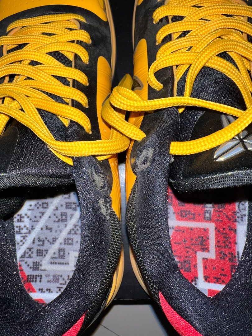 For sale!!! (Category: Sneakers) located in Bulacan. Submitted by lorenzhags (Listing ID 1387157901, Image 3). Description: For sale!!! Kobe V Protro Bruce Lee Size 9 with box Used, may sole sep and creases (see pics) May sockliner tear din 5k plus sf.