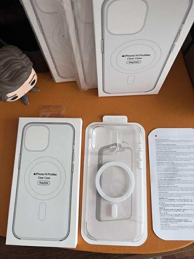 iPhone 14 Pro Max Magsafe Clear Case [NON YELLOWING] (Category: Cases & Sleeves) located in Manila. Submitted by zionmerced (Listing ID 1387004666, Image 1). Description: pm me available on hand available for iPhone 13 to 16 pro max.