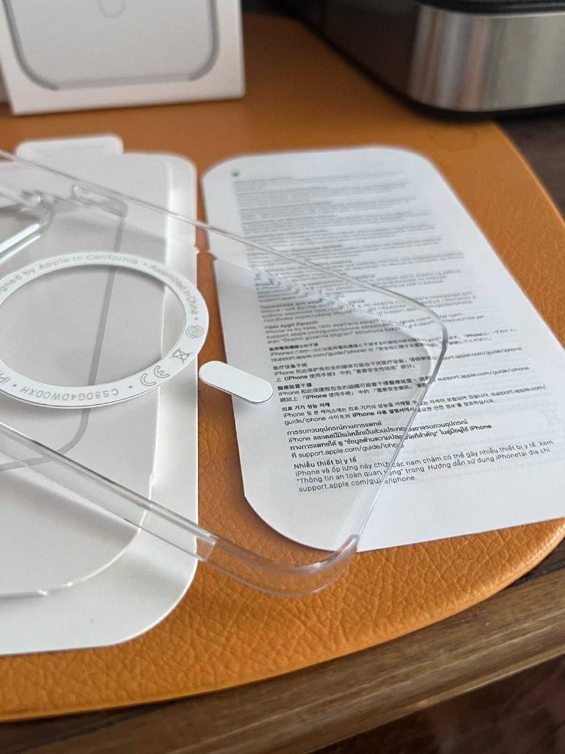iPhone 14 Pro Max Magsafe Clear Case [NON YELLOWING] (Category: Cases & Sleeves) located in Manila. Submitted by zionmerced (Listing ID 1387004666, Image 3). Description: pm me available on hand available for iPhone 13 to 16 pro max.