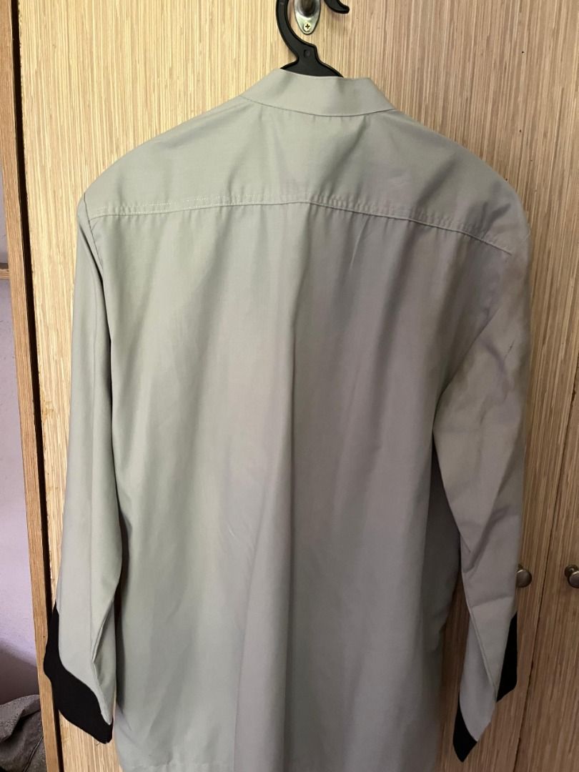 Kurta (Category: Tops) located in Shah Alam. Submitted by ammarsazmi (Listing ID 1387123764, Image 3). Description: Kurta lengan panjang.