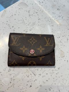 (Category: ) located in . Submitted by crazyshoppingspree (Listing ID 1387020308, Image 1). Description: .