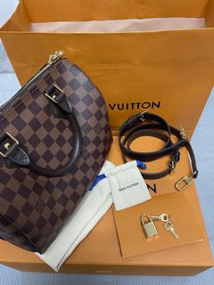 (Category: ) located in . Submitted by shopwithim (Listing ID 1387057580, Image 1). Description: .