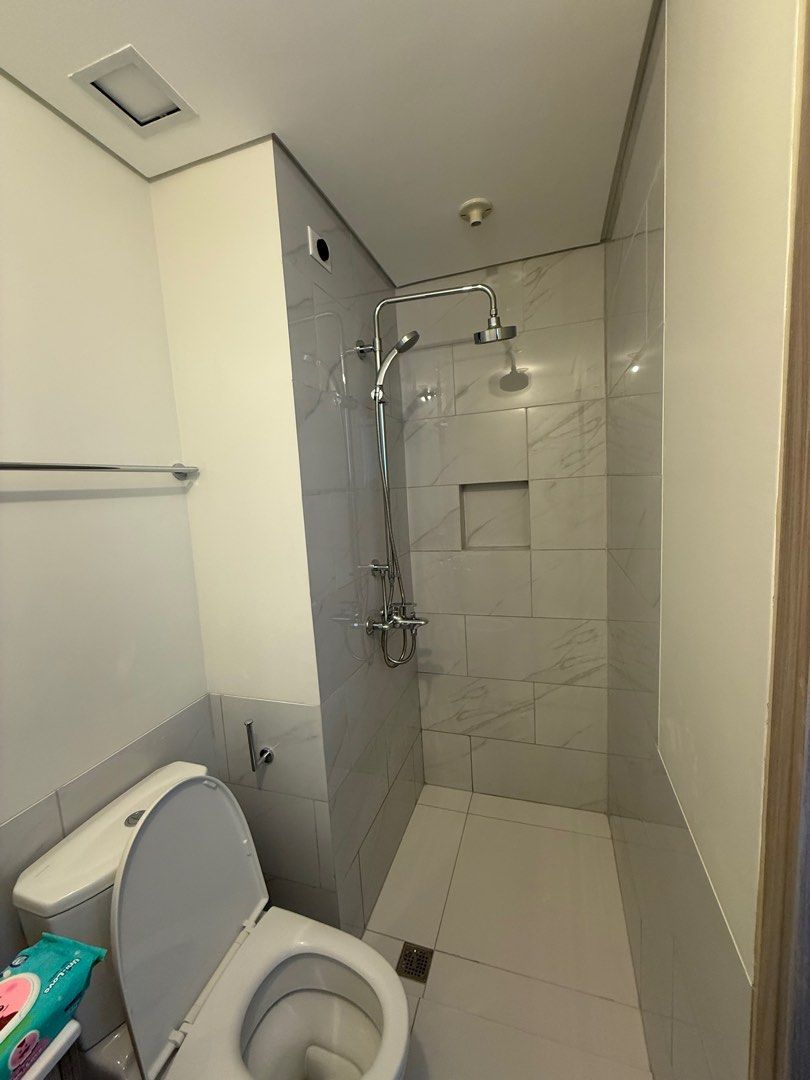Maven at Capitol commons ortigas (Category: Apartments & Condos) located in Manila. Submitted by _tala_17 (Listing ID 1387089856, Image 3). Description: Location: Meralco Avenue corner Shaw Blvd., Capitol Commons, Pasig City Unit Details: • Floor area: 25 sqm • Unfurnished with Air Conditioner (Turnover condition) • Brand-new • Studio • With balcony (facing Capt. Javier corner Oranbo street) • Unobstructed view • 1 Bathroom • Pets allowed • No pa