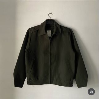 (Kategori: ) berada di . Dikirim oleh coolest_stuff (ID iklan 1387073699, Gambar 1). Deskripsi: .