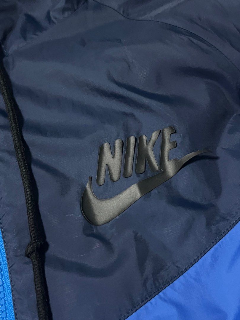 Nike Running Jacket (Category: Activewear) located in Quezon City. Submitted by sirsam (Listing ID 1386988863, Image 2). Description: Personal item due to long time storage theres peeling on labels.