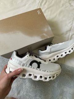 (Category: ) located in . Submitted by prelovedby_.e (Listing ID 1387153202, Image 1). Description: .