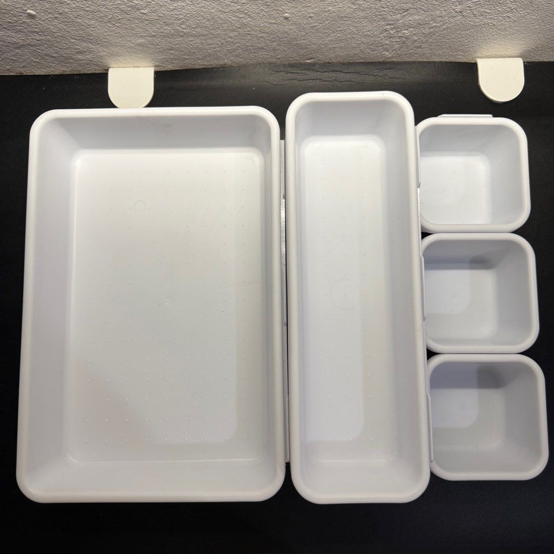 Organization Trays (Category: Storage Boxes & Baskets) located in Paranaque City. Submitted by potatocart (Listing ID 1387019223, Image 1). Description: .