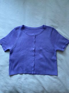 (Category: ) located in . Submitted by declutterbylish (Listing ID 1387018588, Image 1). Description: .