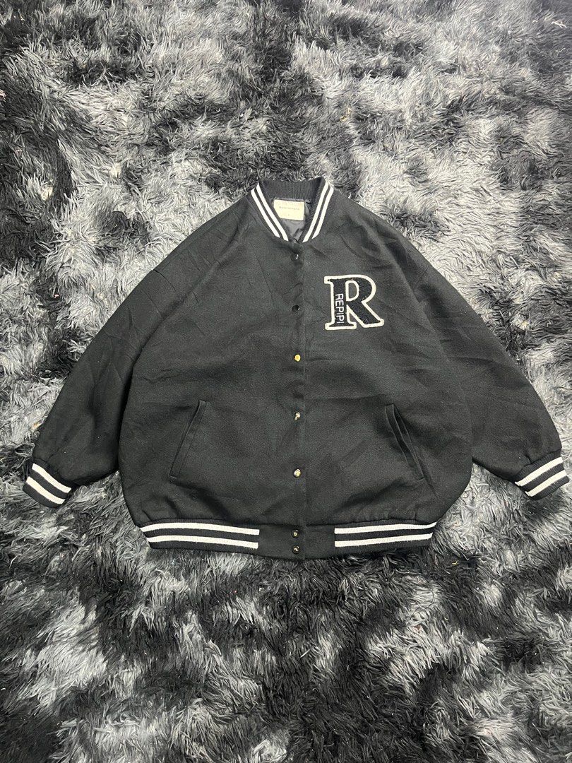 REPIPI AMARIO JAPANESE WOOL VARSITY JACKET (Category: Activewear) located in Cavite. Submitted by toyofinds (Listing ID 1387027320, Image 1). Description: REPIPI AMARIO JAPANESE WOOL VARSITY JACKET DIMES ⤵️ Width - 27 Length - 27 Sleeves - 18 ₱850.