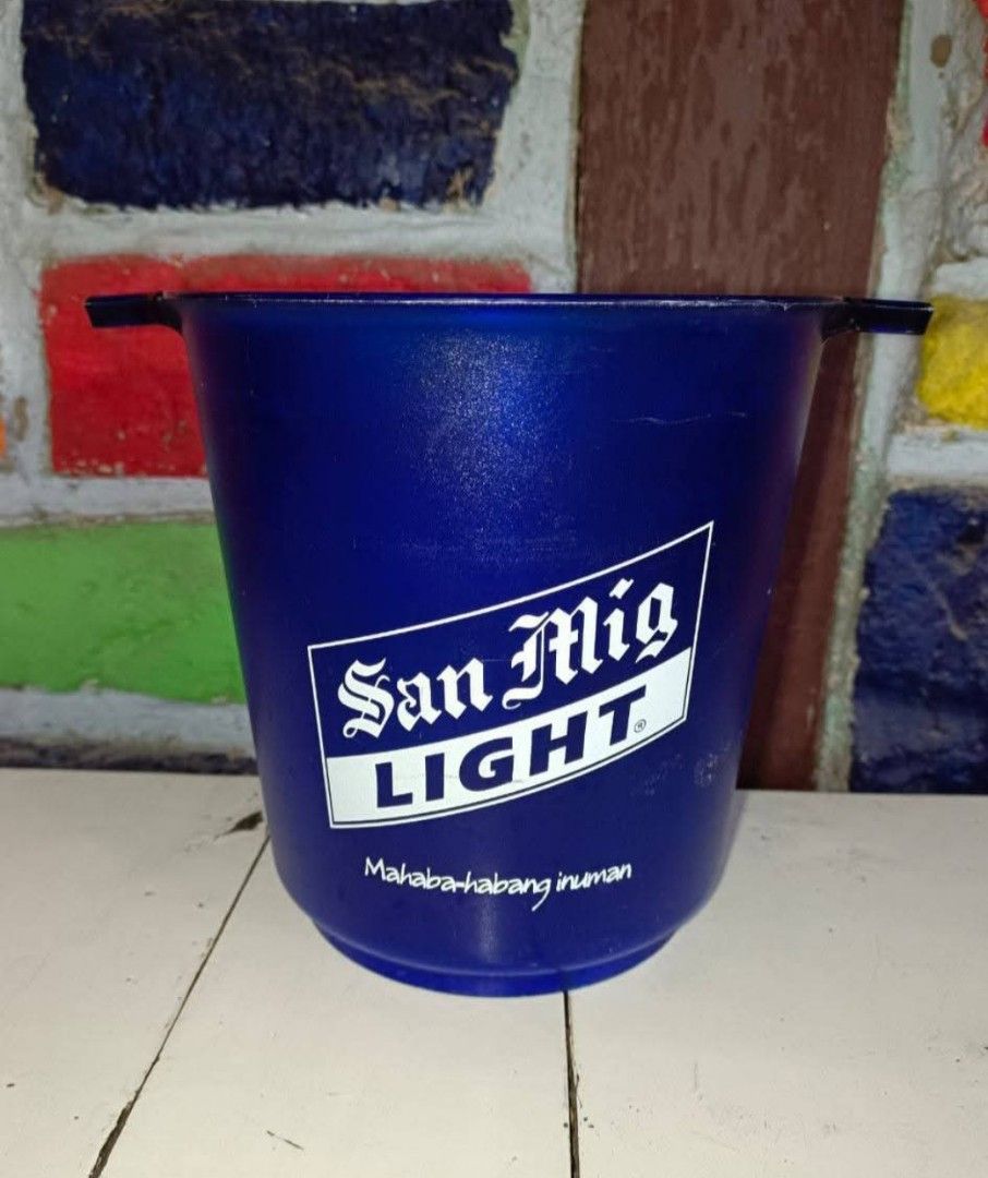 SAN MIGUEL BEER HARD PLASTIC BUCKET (Category: Water Bottles & Tumblers) located in Lupao. Submitted by GabrielRamirez (Listing ID 1387149175, Image 1). Description: SMB METAL BUCKET Used in good condition, show signs of usage & minor scratches Size : 13-1/2 tall including the 6" handle 9-1/2" top diameter 7" base diameter Price : P600 Plus SF J&T delivery Mode of payment Gcash Palawan or Mlhuillier.