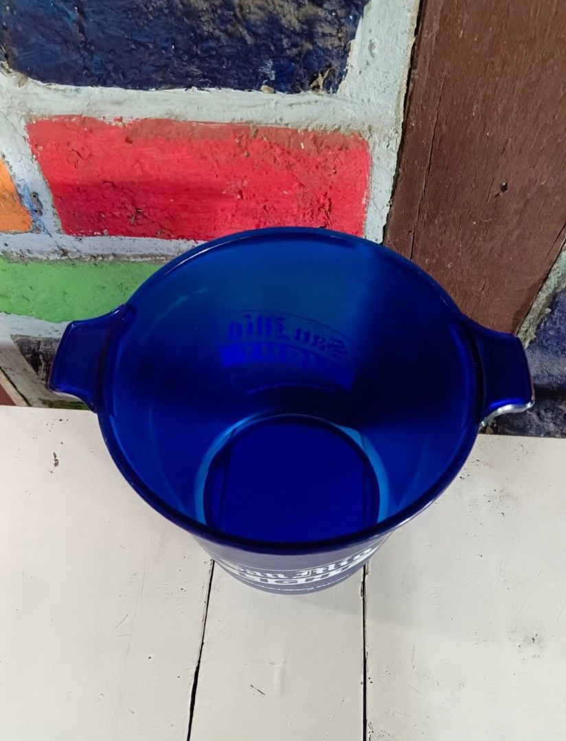 SAN MIGUEL BEER HARD PLASTIC BUCKET (Category: Water Bottles & Tumblers) located in Lupao. Submitted by GabrielRamirez (Listing ID 1387149175, Image 2). Description: SMB METAL BUCKET Used in good condition, show signs of usage & minor scratches Size : 13-1/2 tall including the 6" handle 9-1/2" top diameter 7" base diameter Price : P600 Plus SF J&T delivery Mode of payment Gcash Palawan or Mlhuillier.