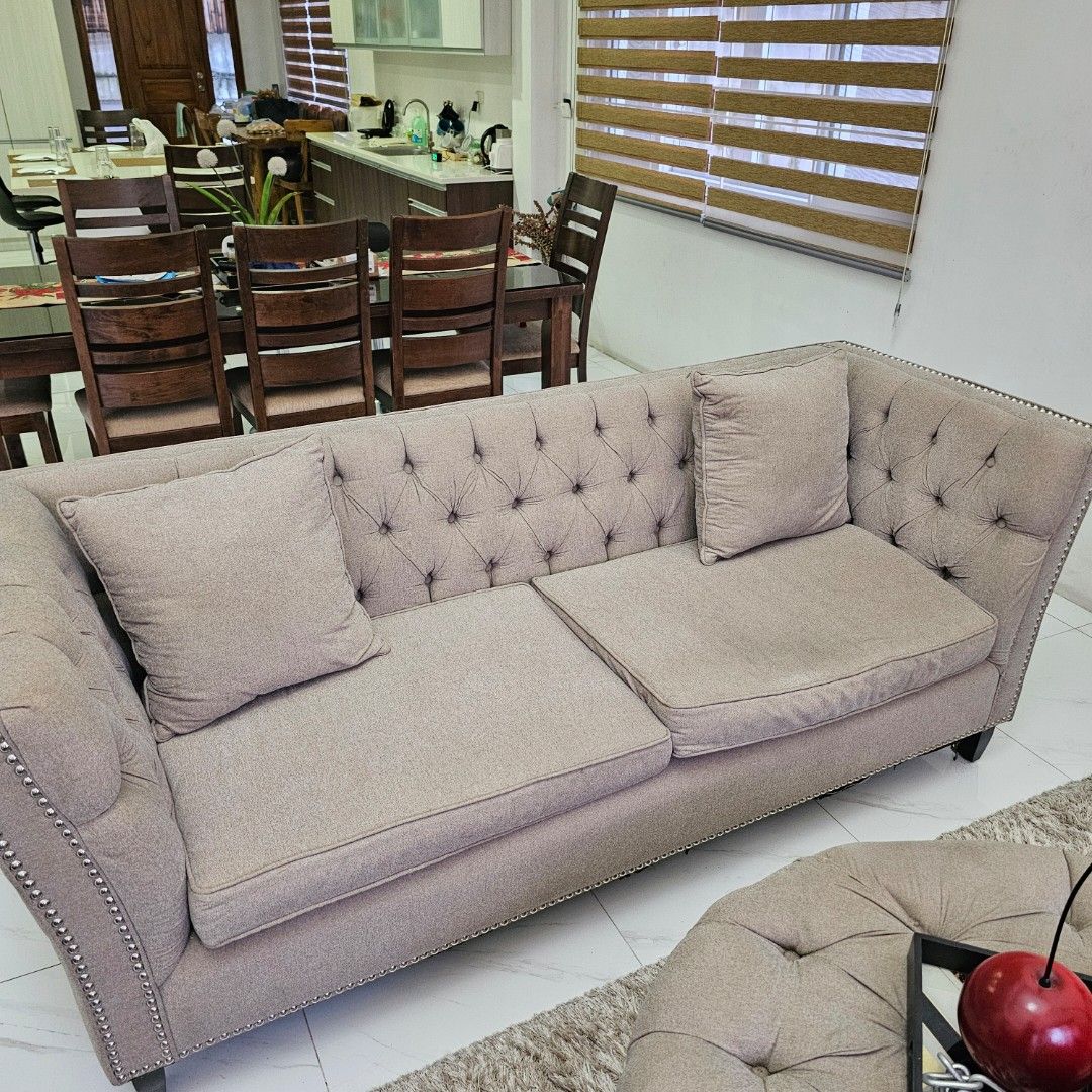 Saskia Sofa 3 Seater (Category: Sofas) located in Paranaque City. Submitted by al.vin13 (Listing ID 1387099120, Image 1). Description: Bought from Our Home Mega Mall Good condition Need lang linisin Orig price: 38,000 Asking price: 17,000 Free shipping within Metro Manila Issue: yung black lining sa ilalim natanggal na. can be easily replaced..