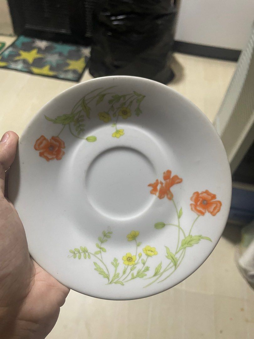 Small Royal Plates (Category: Dinnerware & Cutlery) located in Bulacan. Submitted by keytxcx (Listing ID 1387118656, Image 2). Description: - GET all 3 plates for 200! - good as new! - Price is still negotiable!!! - With freebies - Rfs: decluttering! - Dm me for more Inquiry - Payment first basis! - Mop: Gcash - Mod: Jnt - Can do SDD.