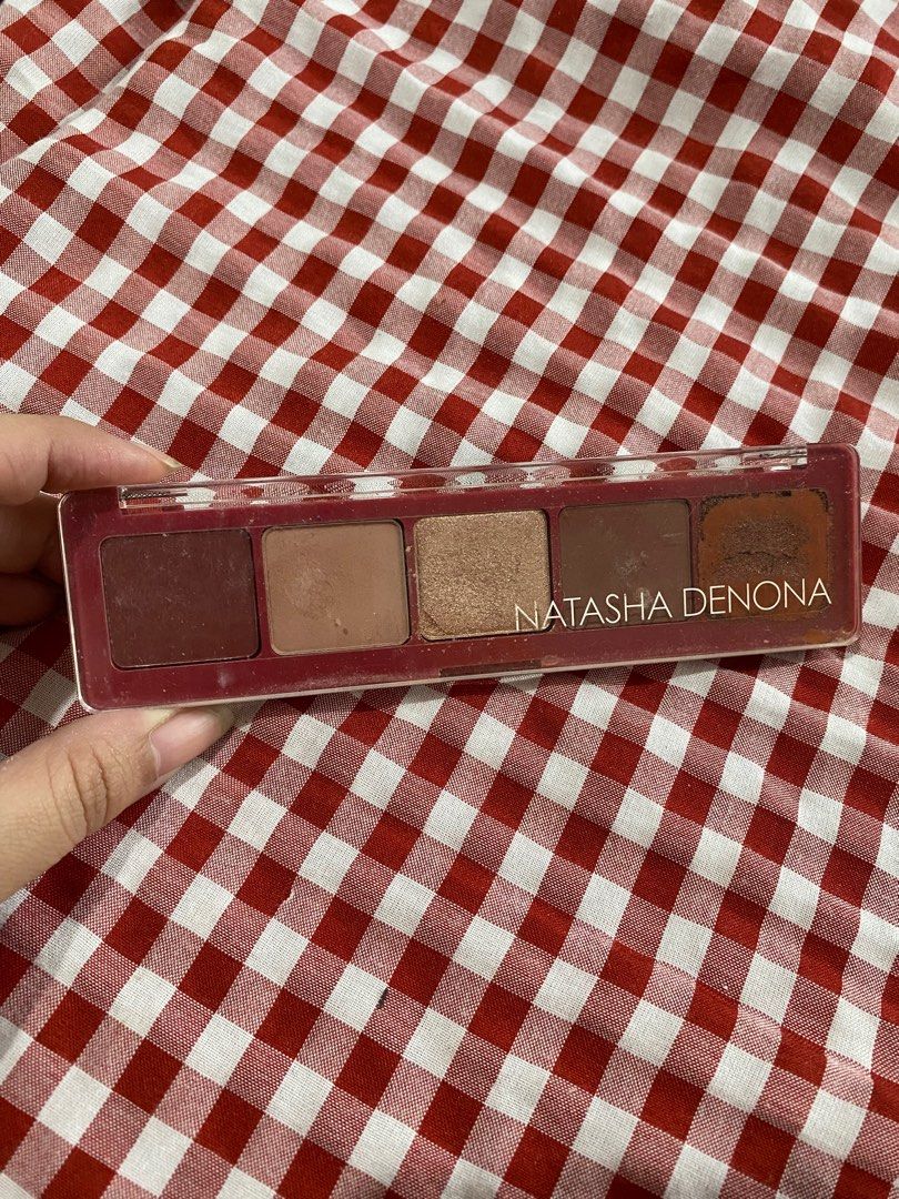 TAKE ALL EYESHADOW PALETTES (Category: Makeup) located in Paranaque City. Submitted by msperegreen (Listing ID 1387039668, Image 2). Description: Take all eyeshadow palette Rarely used Abh prism palette Natasha denona cup d & mini lila palette Take all for 1300.