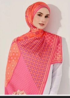 (Category: ) located in . Submitted by prelovedbyazierazmi (Listing ID 1387020015, Image 1). Description: .