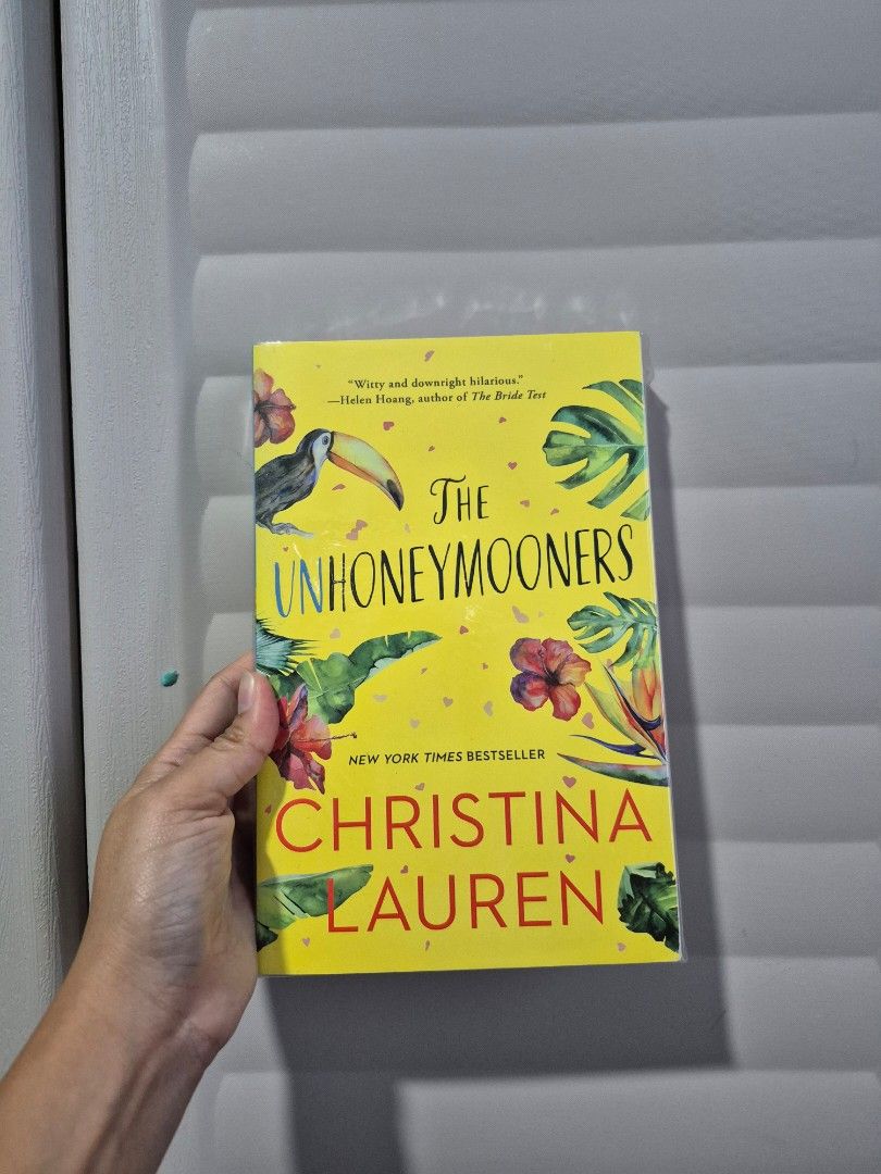 The Unhoneymooners (Category: Storybooks) located in Taguig. Submitted by perfect_restyle (Listing ID 1386975944, Image 1). Description: in very good condition like brandnew rfs: in need of funds.