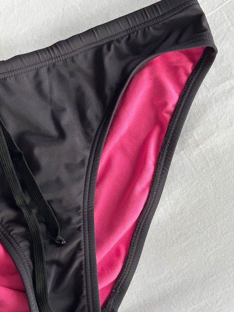 TYR Swimsuit for kids (Category: Babies & Kids Fashion) located in Davao. Submitted by prelovedby_ynaaa (Listing ID 1387036294, Image 3). Description: 13-14 years old.
