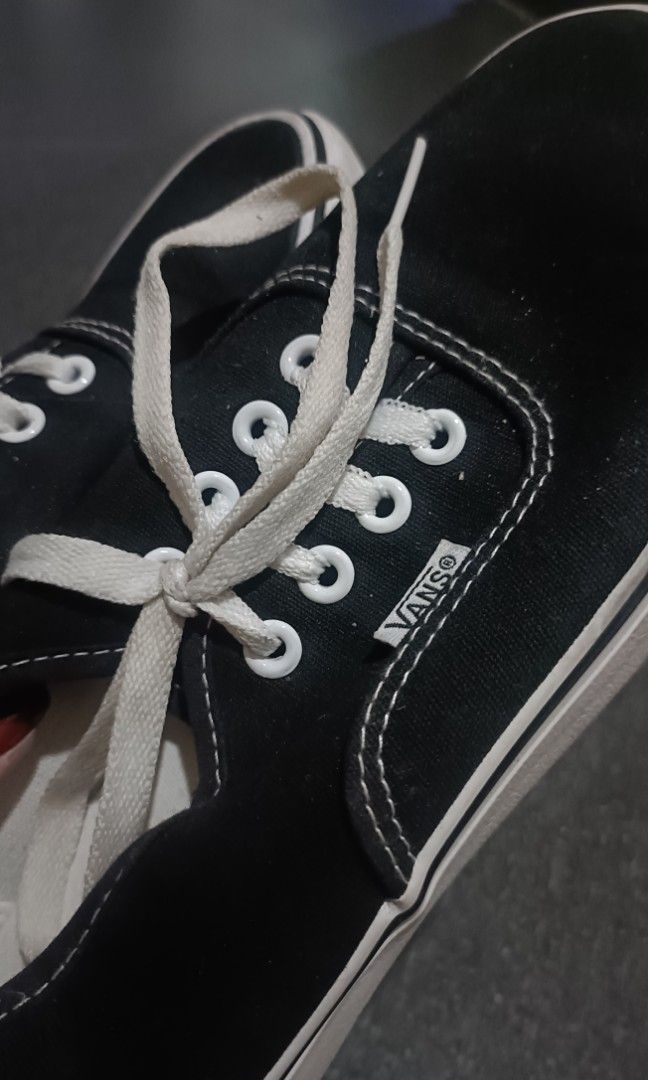 Vans - Black (Category: Sneakers) located in Quezon City. Submitted by MsMars (Listing ID 1387033153, Image 3). Description: Preloved RFS : Too big for my size Like new.