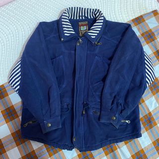 (Category: ) located in . Submitted by afarrr (Listing ID 1387041298, Image 1). Description: .