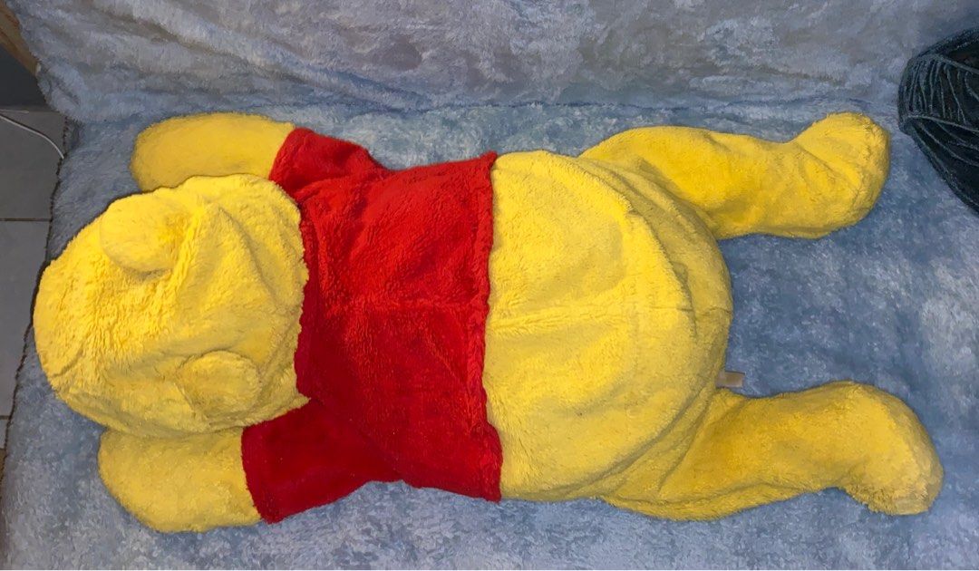 Winnie The Pooh 95cm long (Category: Plushies & Soft Toys) located in Antipolo. Submitted by ci4riel (Listing ID 1387103057, Image 3). Description: .