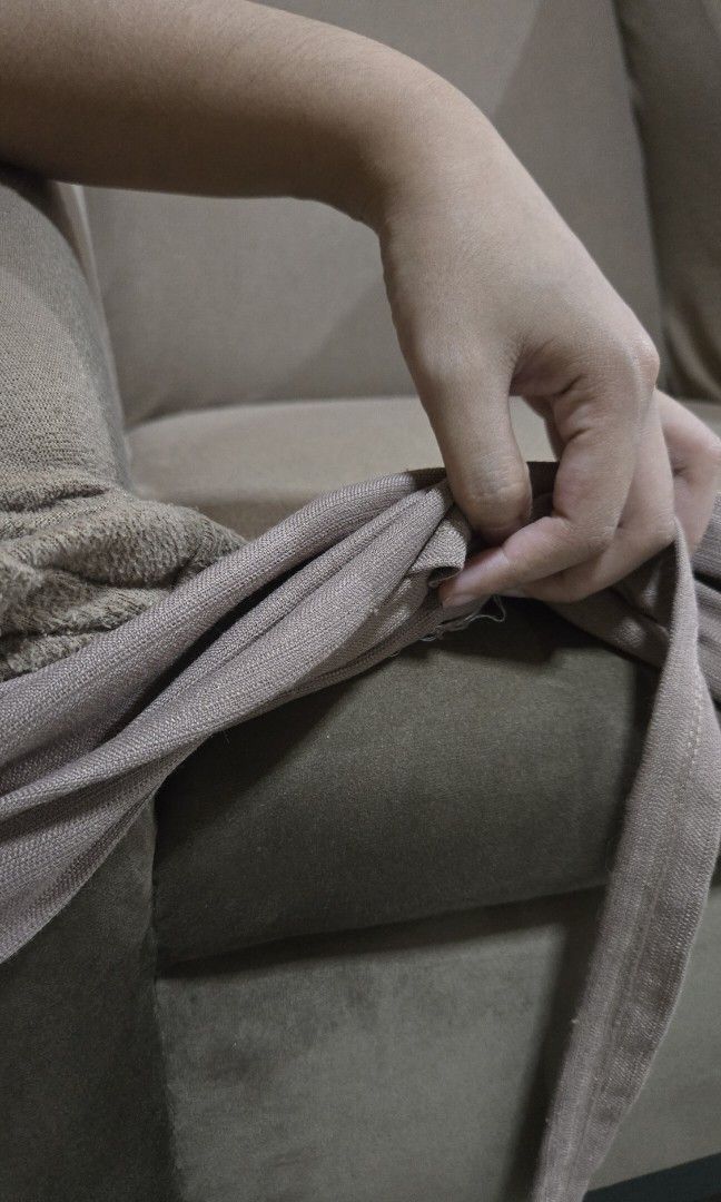 1 Seater Sofa (brown soft texture, w/ cover) (Category: Sofas) located in Manila. Submitted by preownedddd (Listing ID 1387300697, Image 2). Description: Still in good condition..