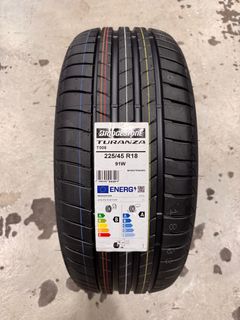 (Category: ) located in . Submitted by tyrediscountstore (Listing ID 1387240196, Image 1). Description: .