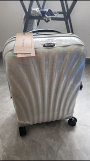 （分類：）位於 。 由 rayyau921 提交（商品編號 1387214124，圖片 1）。簡介： 。