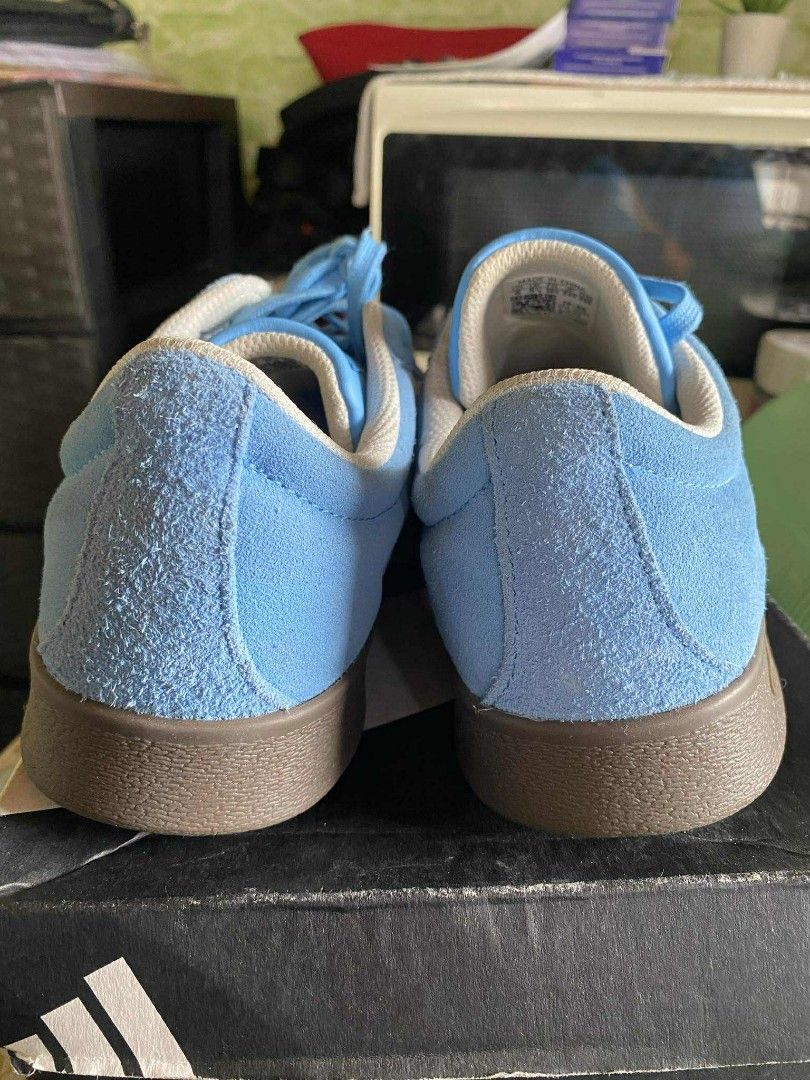 Adidas VL Court 2.0 (Category: Sneakers) located in Pasay City. Submitted by jast18 (Listing ID 1387311877, Image 2). Description: Adidas VL Court 2.0.