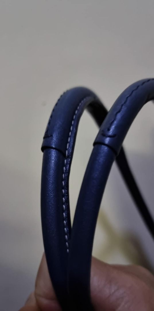 Bag (Category: Luxury Bags & Wallets) located in Subic. Submitted by winlar (Listing ID 1387262343, Image 3). Description: Tote bag with creed Zipper is working Rubber linings intact GUARANTEED AUTHENTIC.