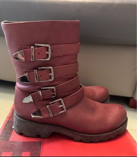 （分類：）位於 。 由 babysharkdododoo 提交（商品編號 1387212622，圖片 1）。簡介： 。