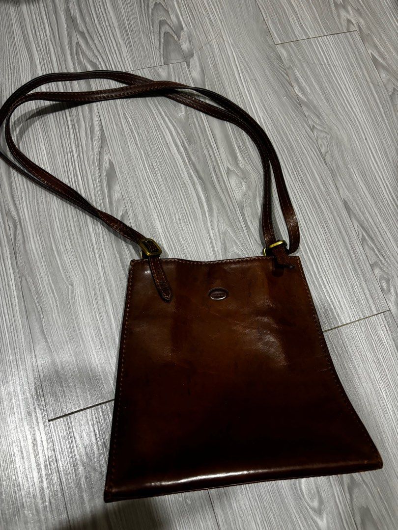 Brown Leather Shoulder Cross body bag (Category: Shoulder Bags) located in Manila. Submitted by prelovedbymfl (Listing ID 1387253367, Image 1). Description: Well made genuine leather bag Tournabuoni brand made in tuscany.