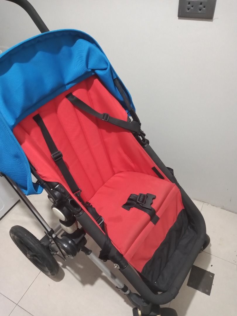Bugaboo Chameleon with Bassinett attachment (Category: Strollers) located in Taguig. Submitted by ciriputti (Listing ID 1387259818, Image 1). Description: Bugaboo Chameleon Stroller in mint condition. Very sturdy and easy to manoeuvre. It goes on any type of terrain. Price is slightly negotiable. Pick up is preferable but I can arrange Lalamove at buyer's expense. RFS: daughter has grown out of it..