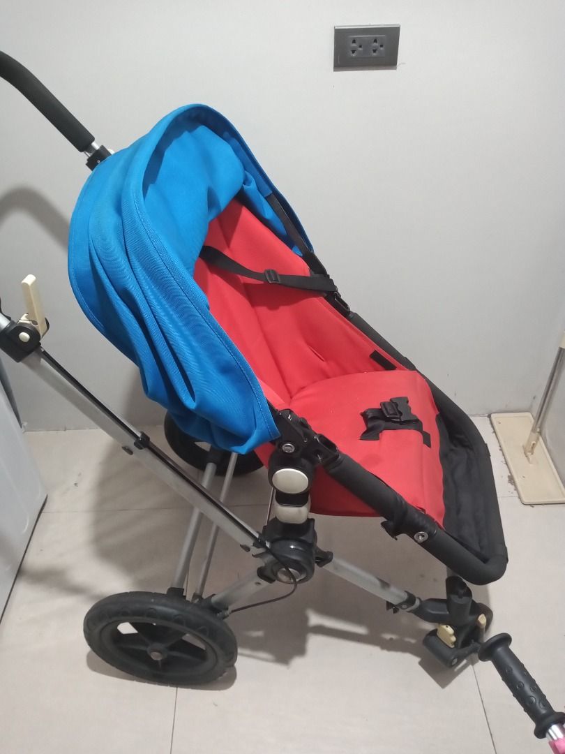 Bugaboo Chameleon with Bassinett attachment (Category: Strollers) located in Taguig. Submitted by ciriputti (Listing ID 1387259818, Image 3). Description: Bugaboo Chameleon Stroller in mint condition. Very sturdy and easy to manoeuvre. It goes on any type of terrain. Price is slightly negotiable. Pick up is preferable but I can arrange Lalamove at buyer's expense. RFS: daughter has grown out of it..