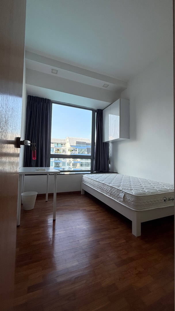 (Category: ) located in . Submitted by virallycoliving (Listing ID 1387282396, Image 1). Description: .