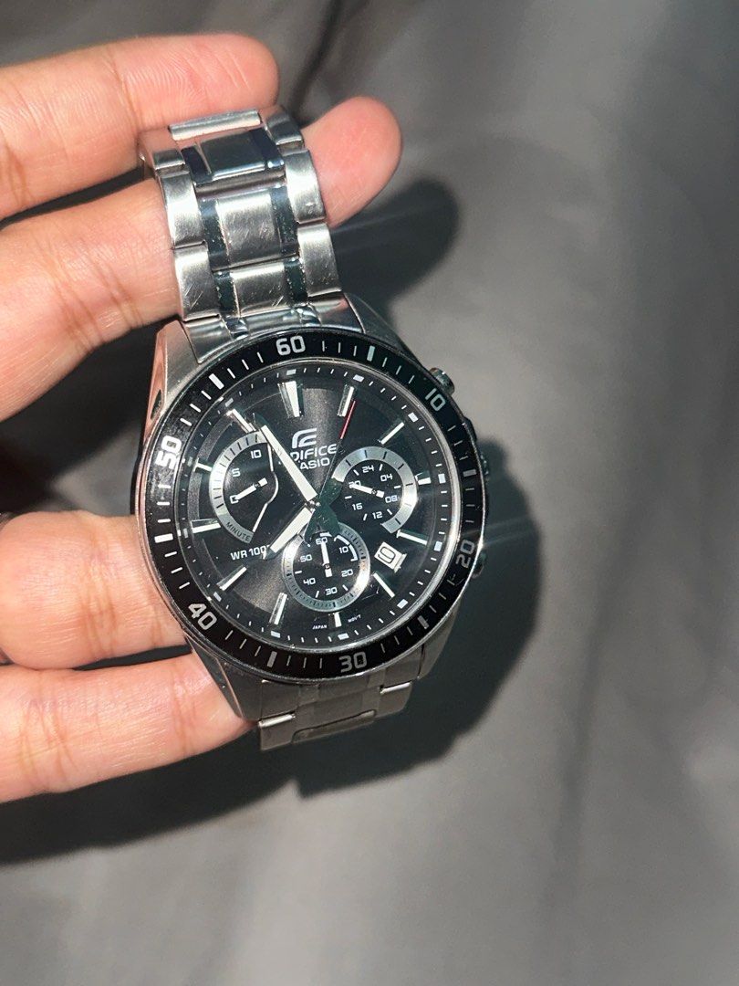Casio (Category: Watches) located in Kuala Lumpur. Submitted by azrulsaleh (Listing ID 1387279895, Image 3). Description: Hanya jam sahaja. EFR 552 Beli tahun lepas dalam bulan 5 di ioi city mall..