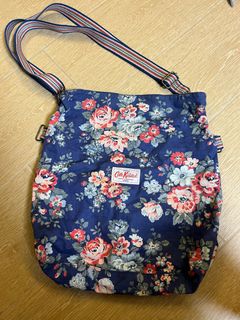 Cath Kidston 碎花斜挎包64227393085186110