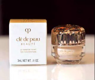 Cle de peau beaute THE FOUNDATION│臻緻精華修護粉底 SPF25 PA++64200589195651110