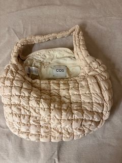 Cos 米色大雲朵包64233811893889110