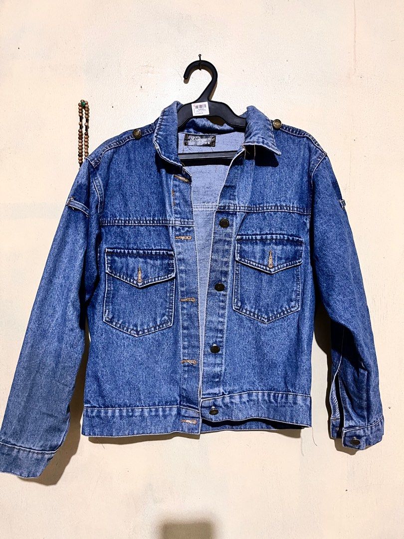 Denim Jacket (Category: Coats, Jackets and Outerwear) located in Baguio. Submitted by arkay_13 (Listing ID 1387349142, Image 1). Description: .