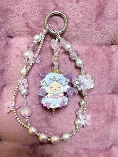 (Category: ) located in . Submitted by omytinywardrobe (Listing ID 1387325848, Image 1). Description: .