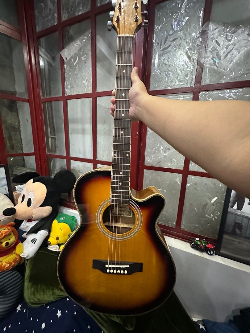 Fernando Acoustic Guitar (Category: Musical Instruments) located in Valenzuela. Submitted by agbri (Listing ID 1387192682, Image 1). Description: RFS: Decluttering Location:Valenzuela/QC MOD: Grab and Lalamove only MOP: BPI/GCash/Unionbank/BDO.